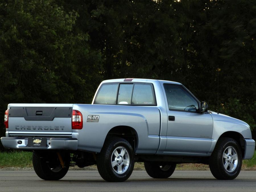  Chevrolet S-10 Regular Cab 2008 года  (BR) (фото 4 из 7)
